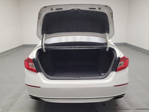 Used 2018 Honda Accord Sport image 29