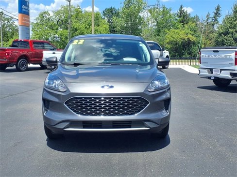 Certified 2022 Ford Escape SE w/ Cold Weather Package image 2