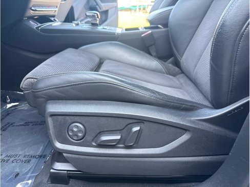 Used 2018 Audi SQ5 Premium Plus w/ Navigation Package image 22