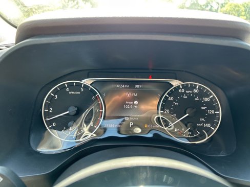 Used 2023 Nissan Rogue SV image 18