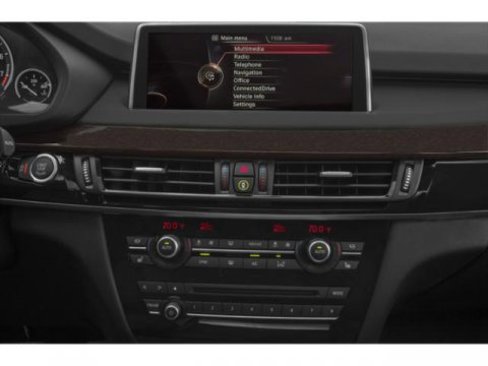 Used 2015 BMW X5 xDrive35d image 13