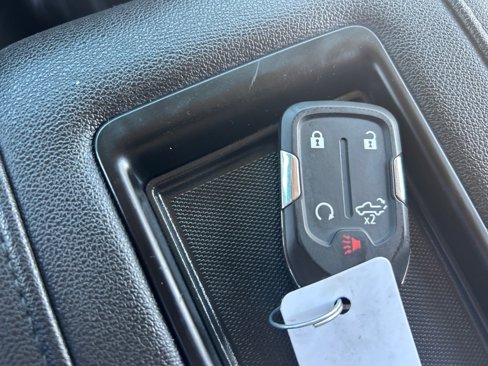 Used 2021 Chevrolet Silverado 1500 LT Trail Boss w/ LPO, Dark Essentials Package image 38