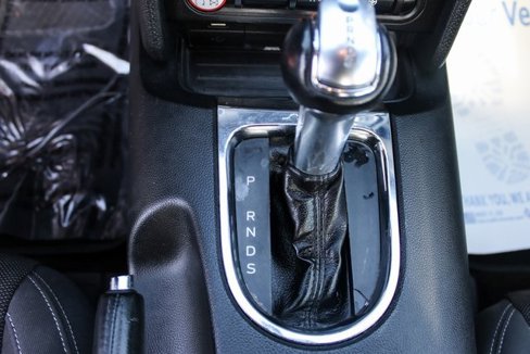 Used 2016 Ford Mustang Convertible image 21