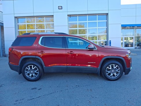 Used 2023 GMC Acadia SLE w/ Driver Convenience Package image 7