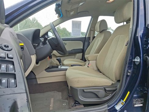 Used 2010 Hyundai Elantra GLS image 13