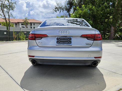 Used 2017 Audi A4 2.0T Premium image 6