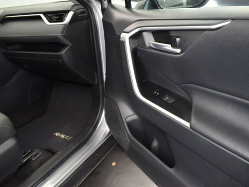 Used 2023 Toyota RAV4 XLE image 23