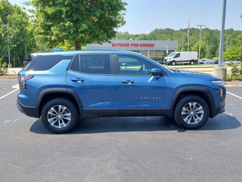 Used 2025 Chevrolet Equinox LT w/ Safety and Technology Package image 28