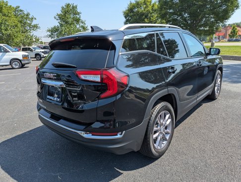 Used 2023 GMC Terrain SLT image 8