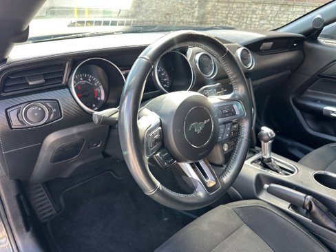 Used 2018 Ford Mustang Coupe image 13