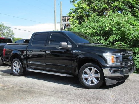 Used 2018 Ford F150 XLT w/ Equipment Group 302A Luxury image 2
