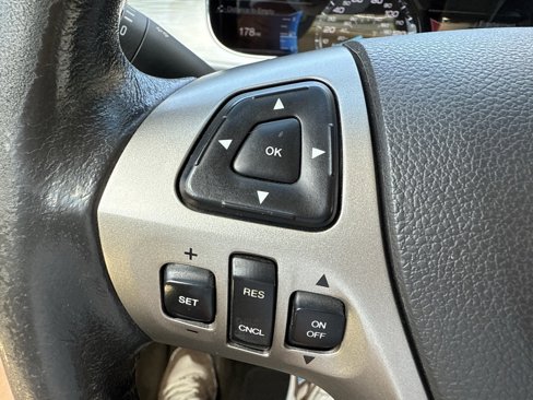 Used 2015 Ford Taurus SEL w/ Equipment Group 201A image 20