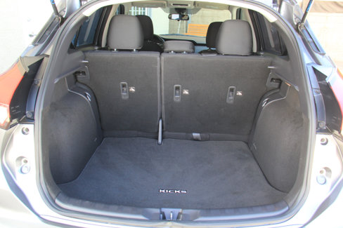 Used 2022 Nissan Kicks S image 24