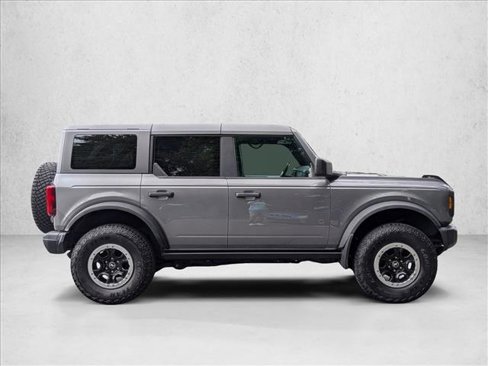 Used 2022 Ford Bronco Black Diamond w/ Sasquatch Package image 4