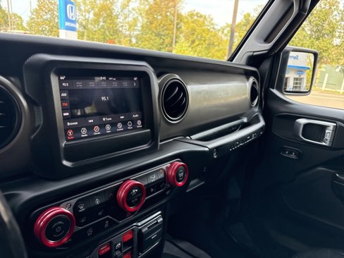 Used 2019 Jeep Wrangler Unlimited Sport S image 17