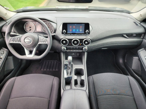 Used 2022 Nissan Sentra S image 2