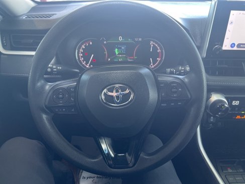 Used 2024 Toyota RAV4 XLE image 21