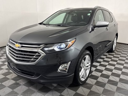 Used 2018 Chevrolet Equinox Premier image 3