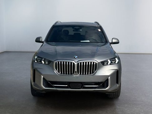 Used 2024 BMW X5 xDrive40i w/ Premium Package image 9
