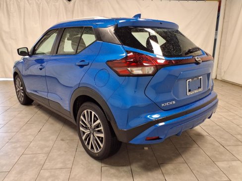 Used 2024 Nissan Kicks SV image 7