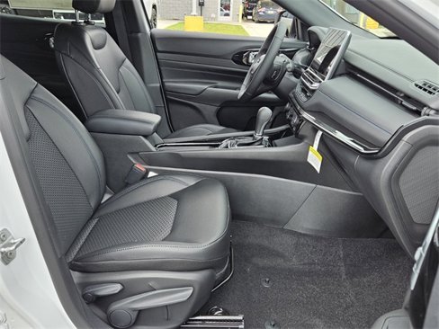 New 2026 Jeep Compass Latitude image 16