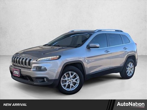 Used 2014 Jeep Cherokee Latitude w/ Cold Weather Group image 1