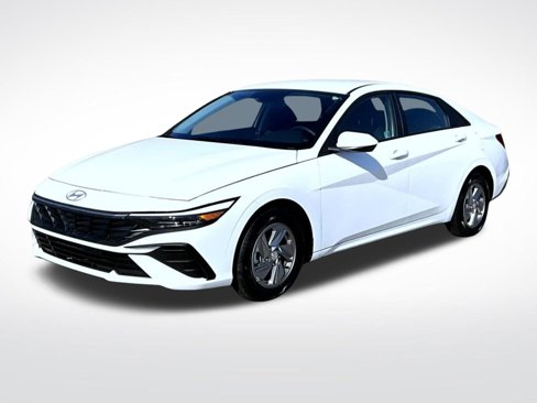 Certified 2025 Hyundai Elantra SE image 1