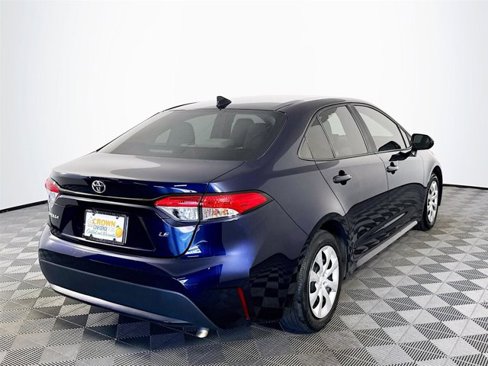 Used 2022 Toyota Corolla LE image 8