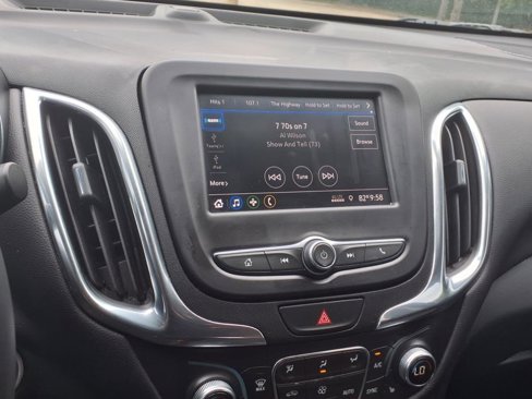 Used 2021 Chevrolet Equinox LT image 20