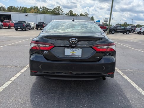 Used 2023 Toyota Camry LE image 4