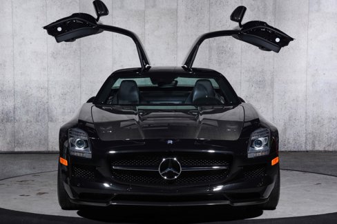 Used 2015 Mercedes-Benz SLS AMG GT Final Edition image 4