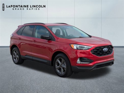 Used 2023 Ford Edge SEL w/ Sport Appearance Package image 7