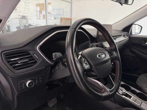 Used 2022 Ford Escape SEL w/ Technology Package image 14