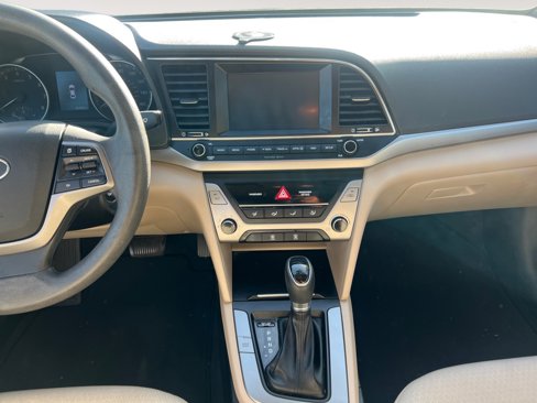 Used 2018 Hyundai Elantra SEL image 11