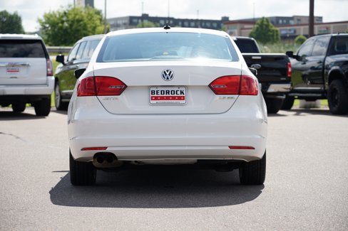 Used 2012 Volkswagen Jetta SEL image 4