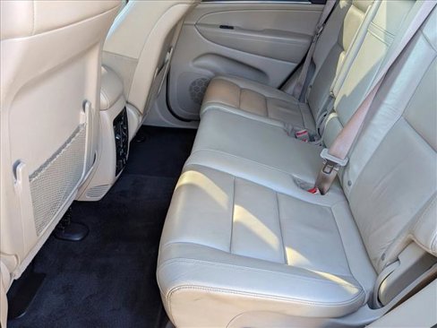 Used 2018 Jeep Grand Cherokee Limited image 18