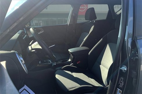 Used 2023 Kia Soul LX w/ Option Group 015 image 18
