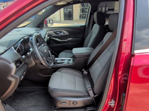 Used 2022 Chevrolet Traverse LT image 12