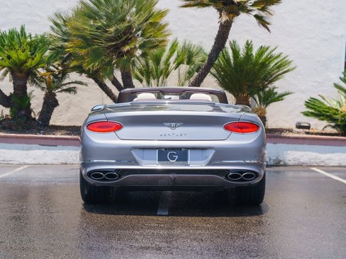 Used 2022 Bentley Continental GT image 22