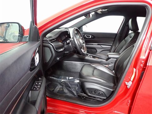 Used 2022 Jeep Compass Limited image 20