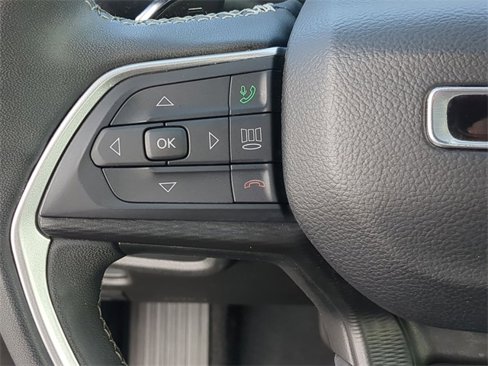 Used 2024 Jeep Grand Cherokee L Laredo image 22