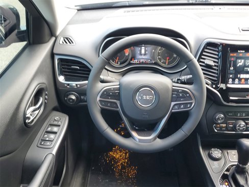 Used 2022 Jeep Cherokee Limited image 18