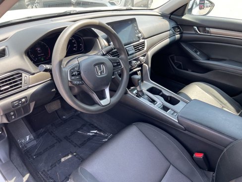 Used 2018 Honda Accord LX image 10