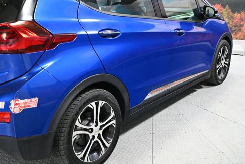Used 2017 Chevrolet Bolt Premier w/ Driver Confidence II Package image 10