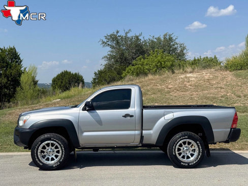 Used 2014 Toyota Tacoma 4x4 Regular Cab image 5