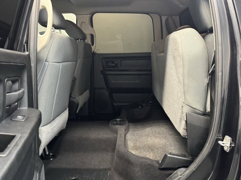 Used 2018 RAM 1500 Express w/ Wheel & Sound Group image 27