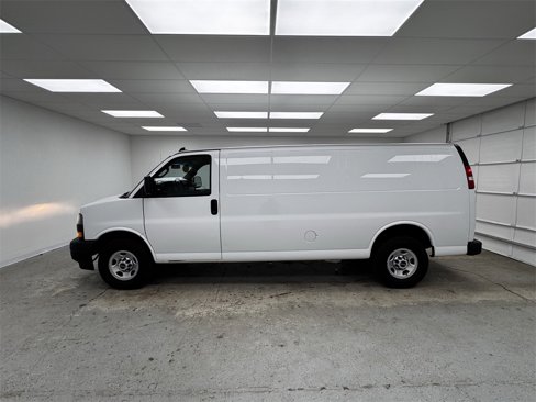 Used 2018 GMC Savana 2500 Extended w/ Driver Convenience Package image 8