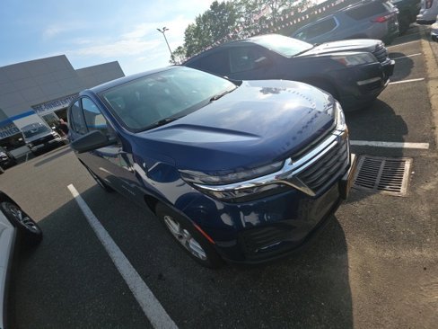 Certified 2023 Chevrolet Equinox LS w/ Driver Confidence II Package image 1
