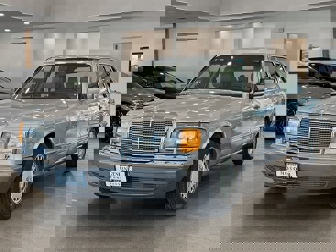 Used 1987 Mercedes-Benz 420 SEL image 1