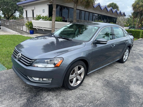Used 2015 Volkswagen Passat 1.8T Limited Edition image 2